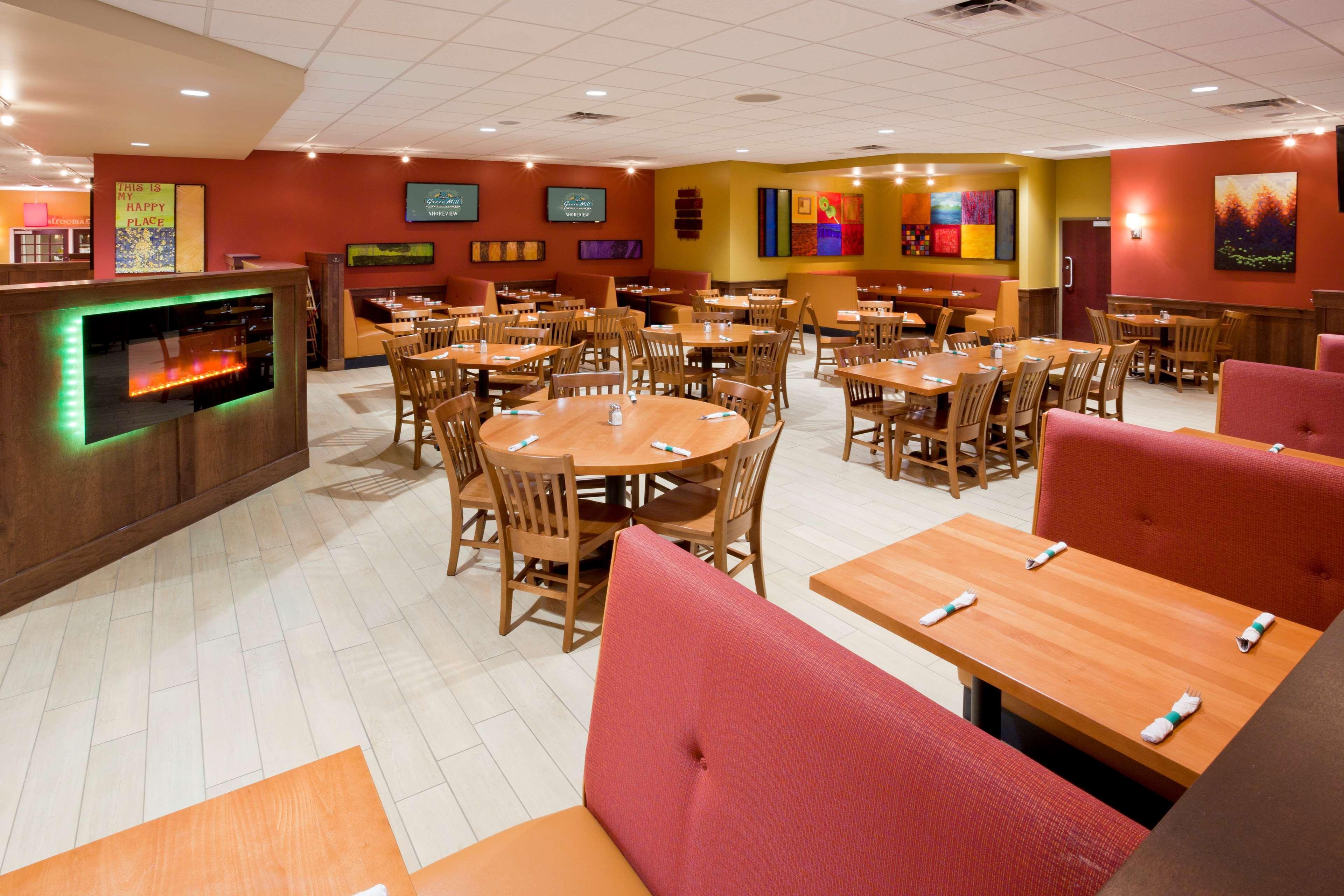 Best Western Plus St. Paul North/shoreview 3*
