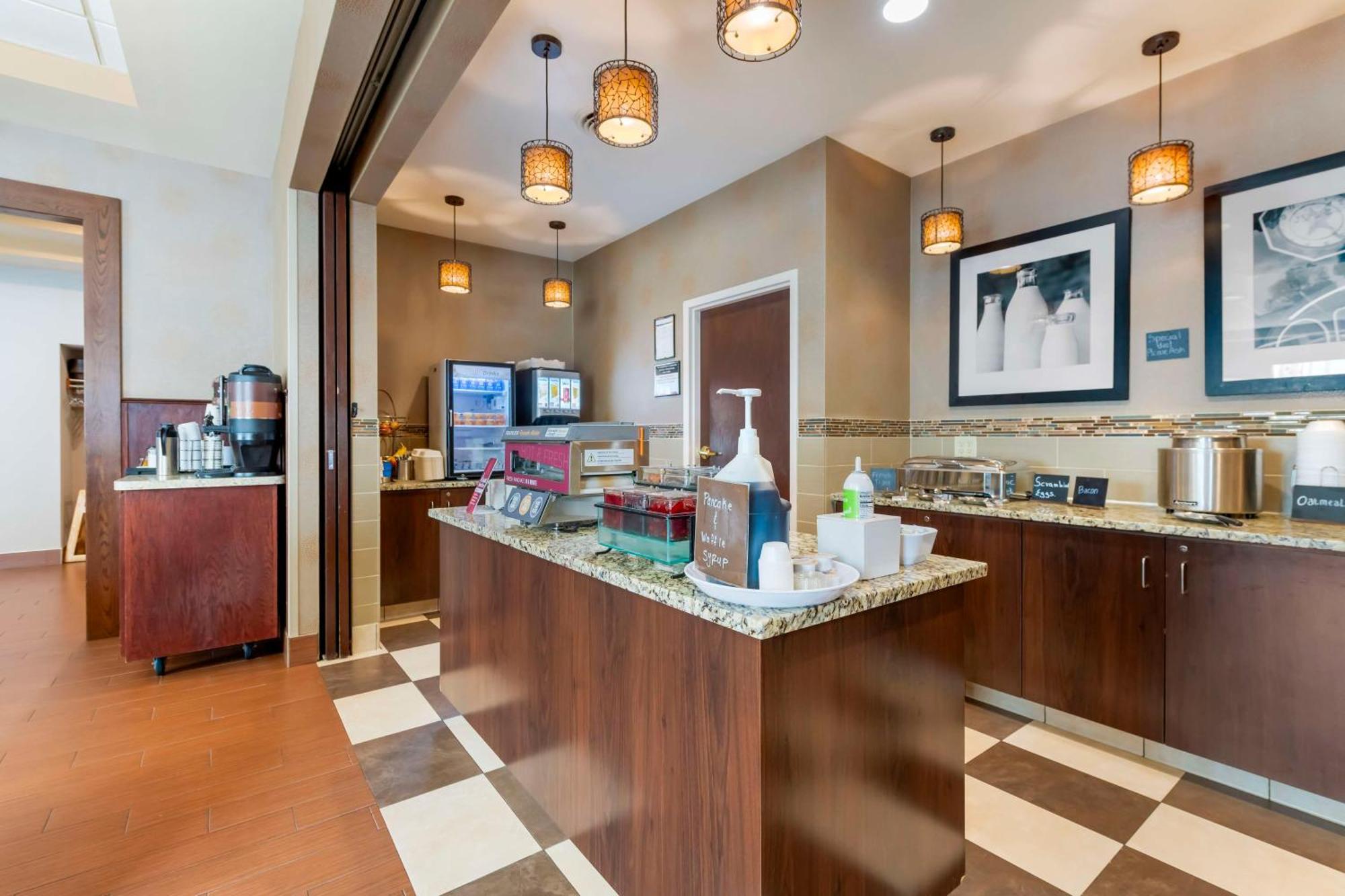 Hotel Best Western Plus St. Paul North/shoreview 3*