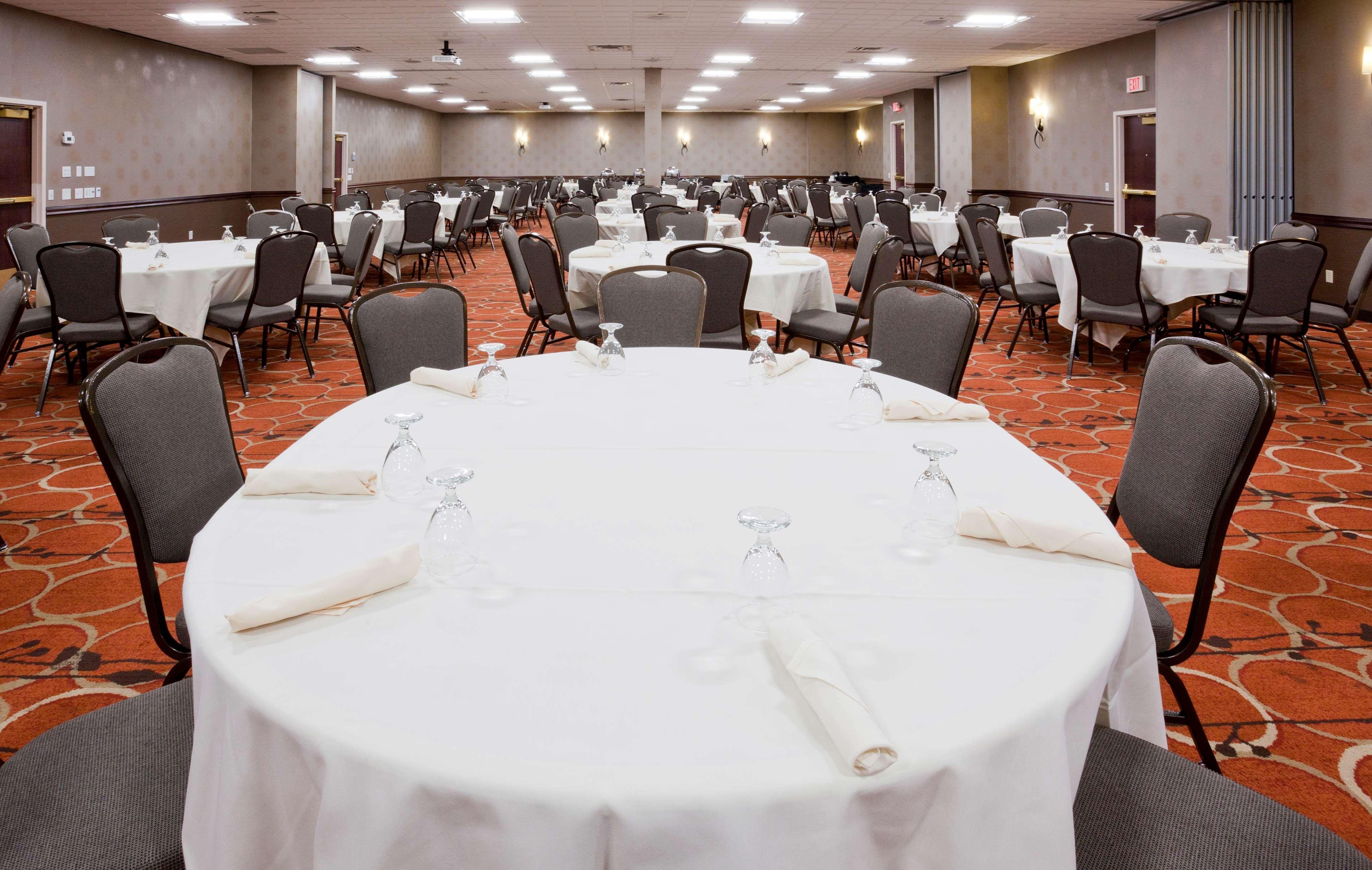 Best Western Plus St. Paul North/shoreview Hotel