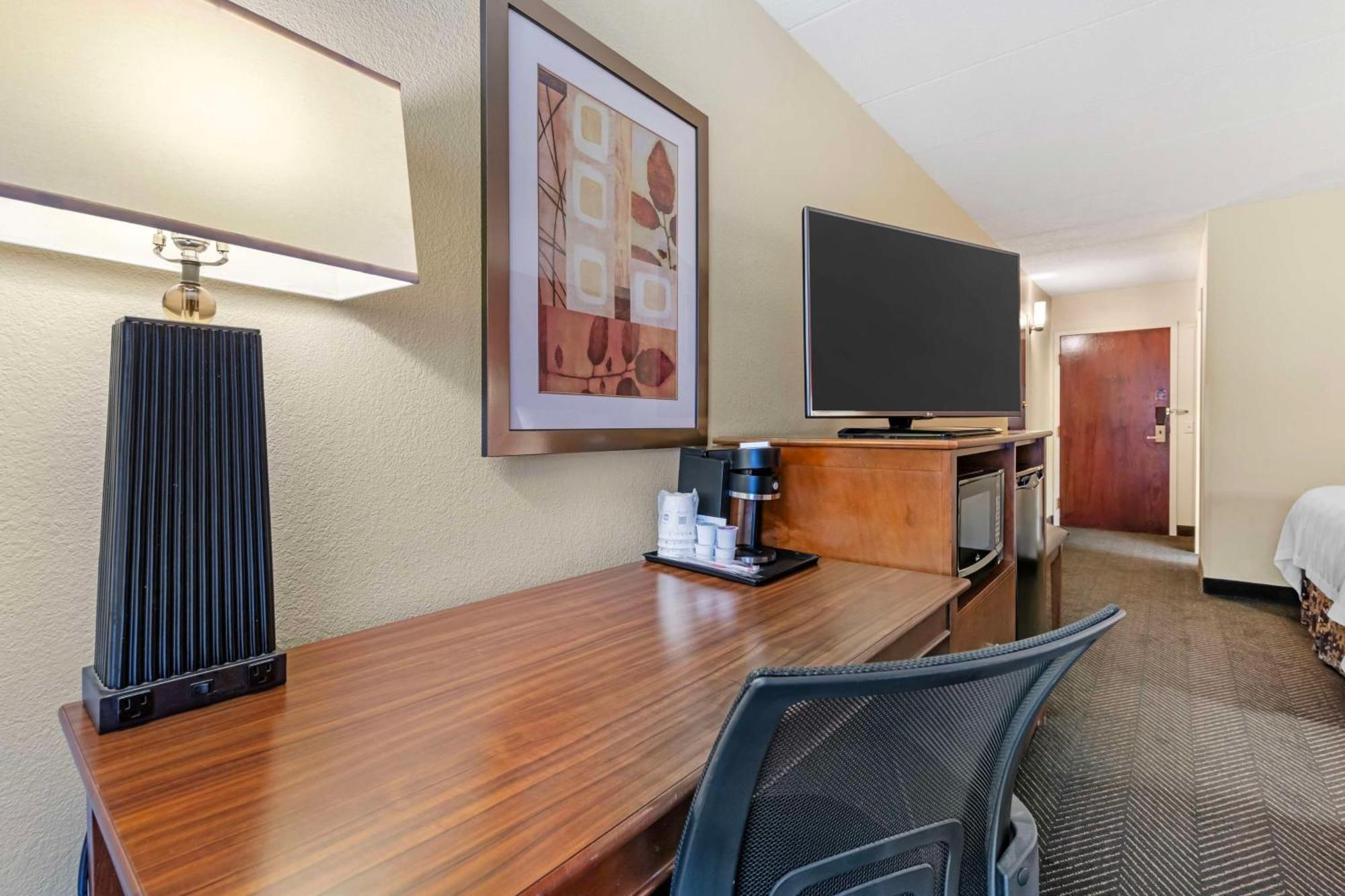 Best Western Plus St. Paul North/shoreview 3*