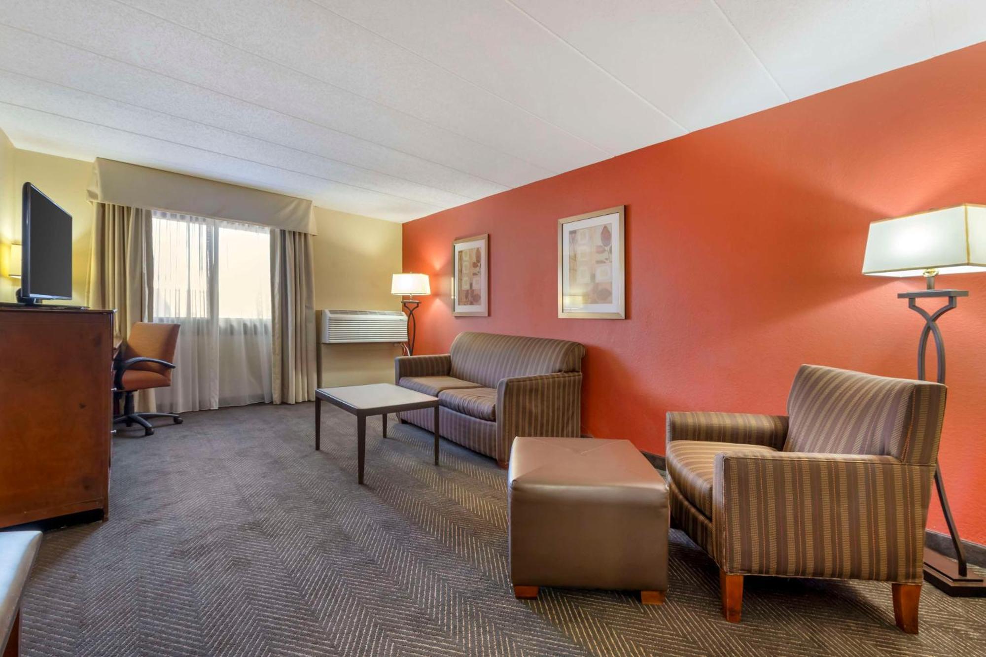 Best Western Plus St. Paul North/shoreview Hotel